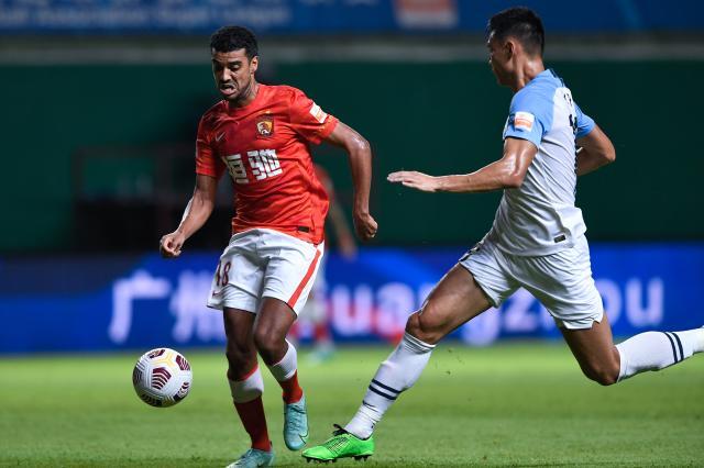 开云体育下载-广州德比从不缺少故事 VAR抢镜剧情让人大跌眼镜