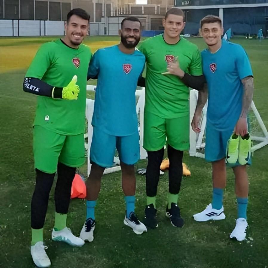 开云体育app-他上赛季都没资格进鲁能二队，如今却被郑智重用，连续出战中超